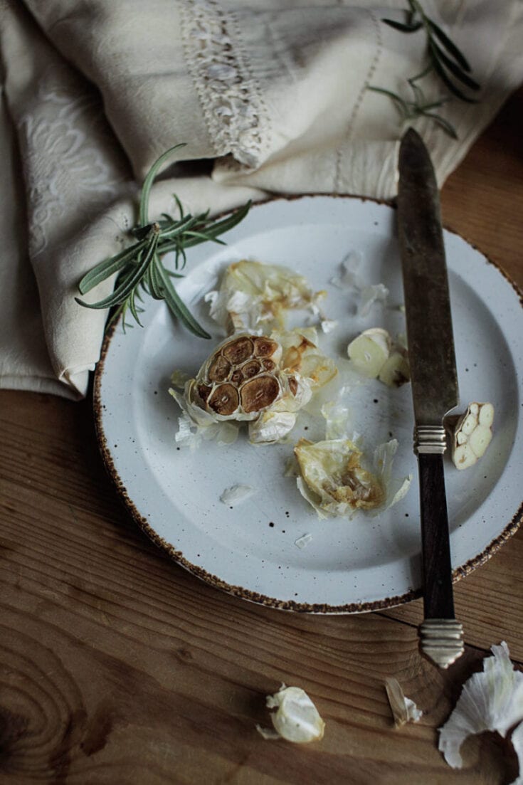 how to make oven roasted garlic